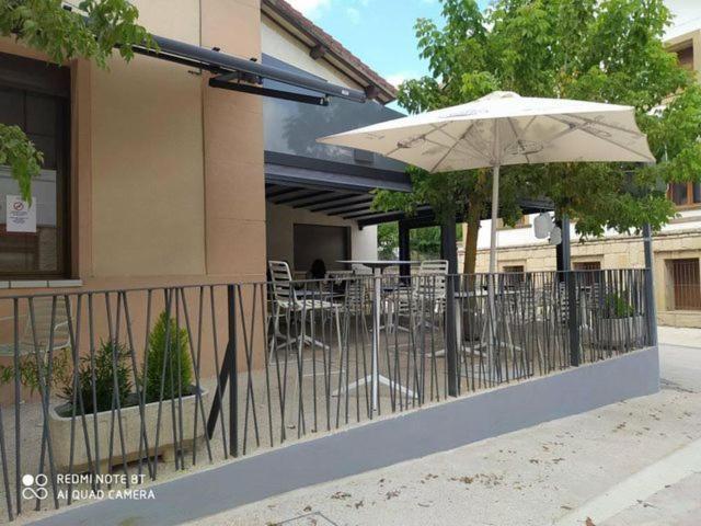 Hostal Restaurante Ibaisek Zudaire 외부 사진
